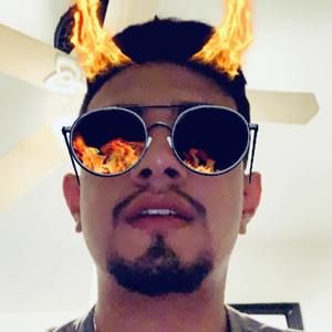 Meet your Posher, Alvaro